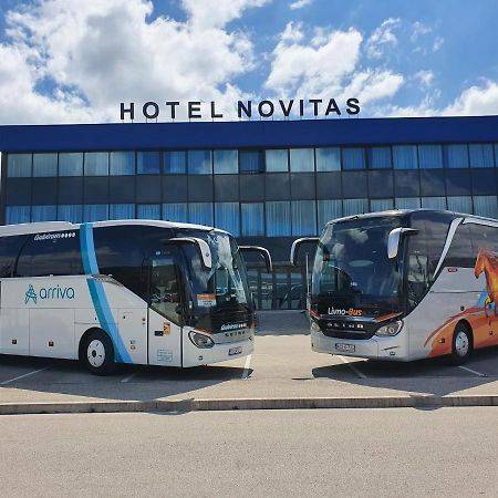 Hotel Novitas Livno Exteriör bild